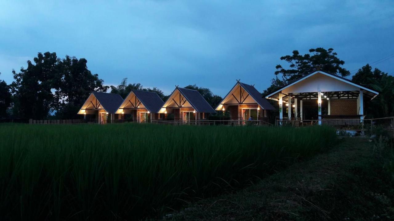 Villa ฮ้างนาตาจันทร์ Pua Exterior foto